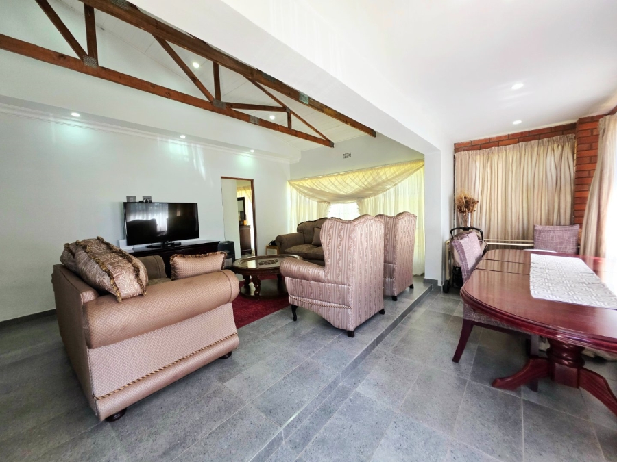 4 Bedroom Property for Sale in Generaal De Wet Free State